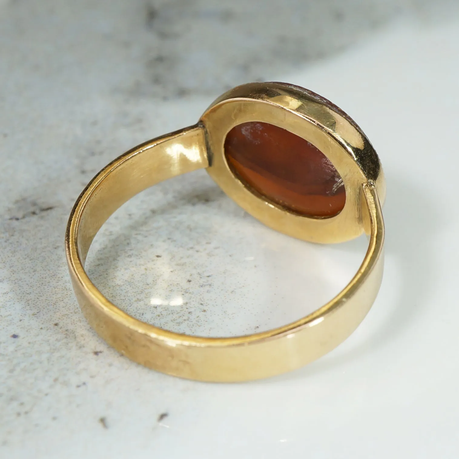 Ancient Chariot Intaglio in Vintage 18k Ring