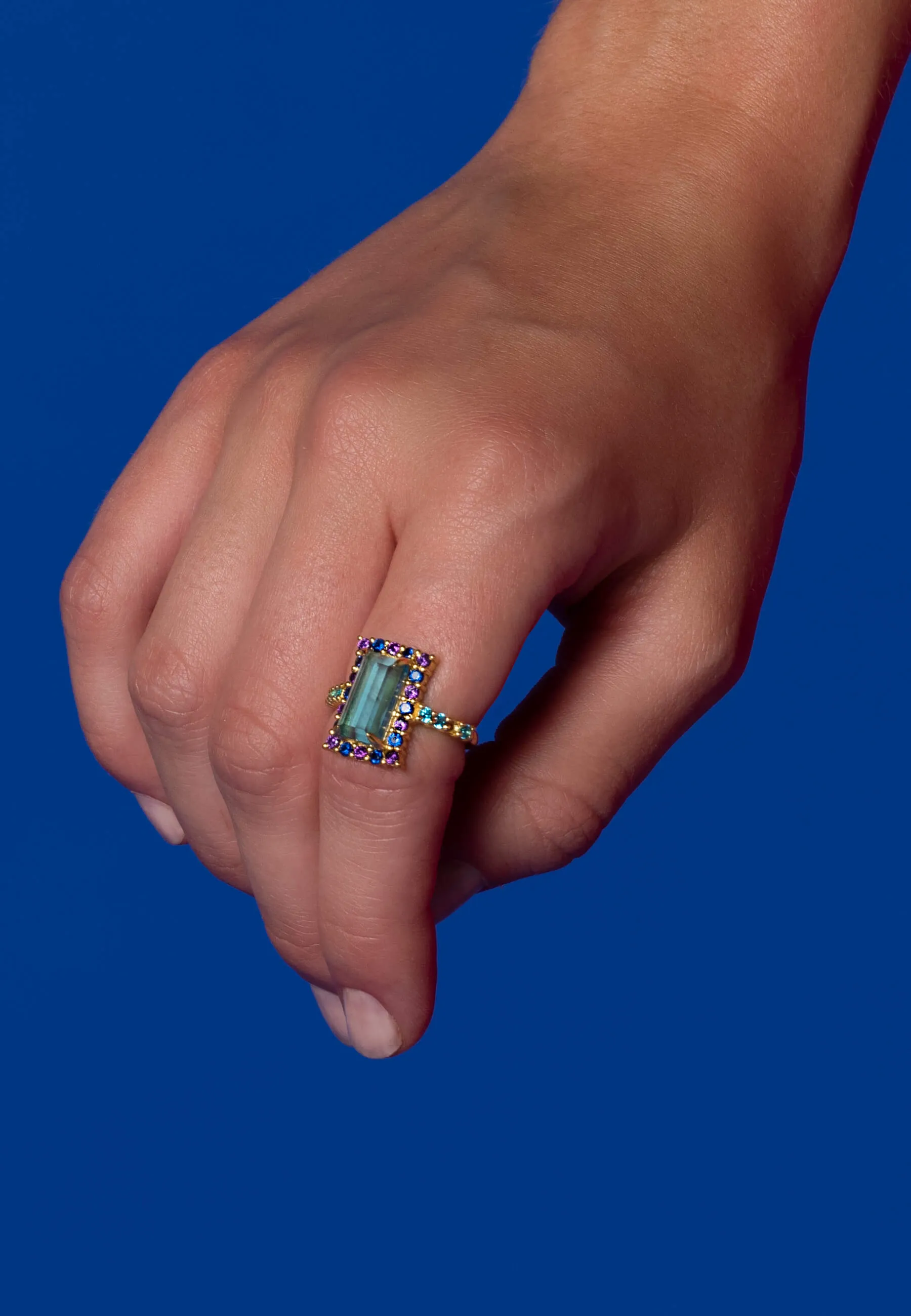 Anillo Rivoli Rosetón Aguamarina y Morado