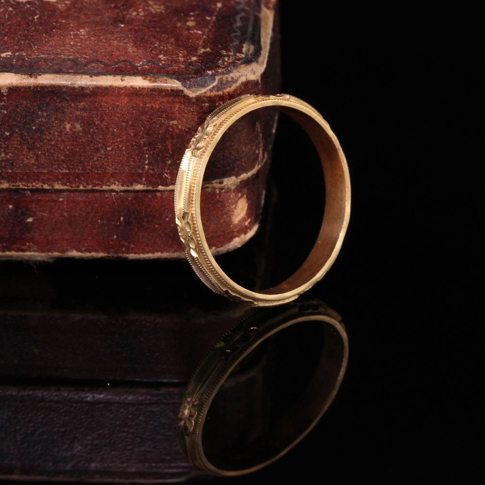 Antique Art Deco 14K Yellow Gold Engraved Wedding Band - Size 10 3/4