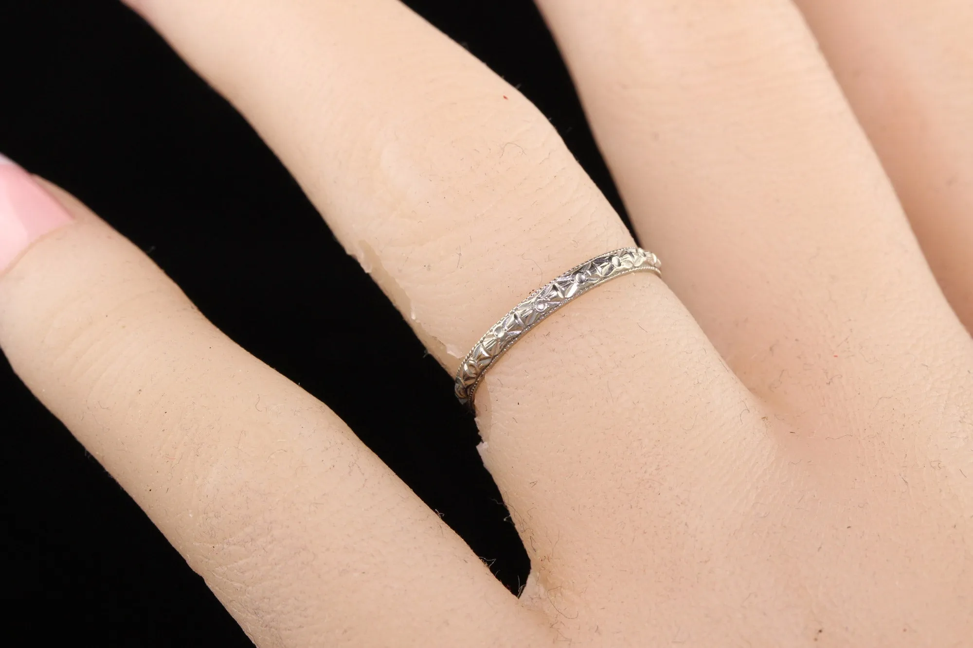Antique Art Deco 18K White Gold Bristol Engraved Wedding Band - Size 4 1/2