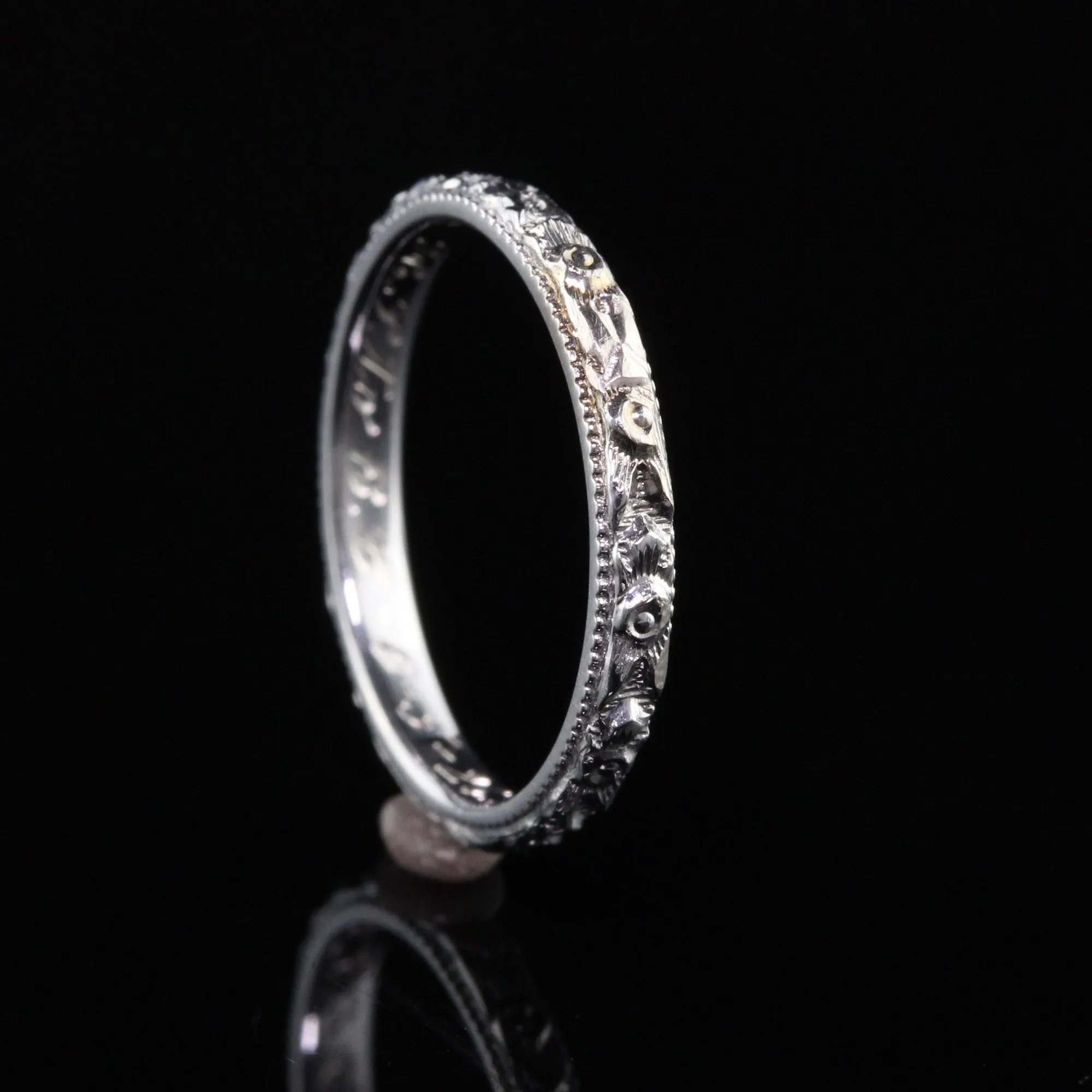Antique Art Deco 18K White Gold Engraved Wedding Band - Size 5 1/4