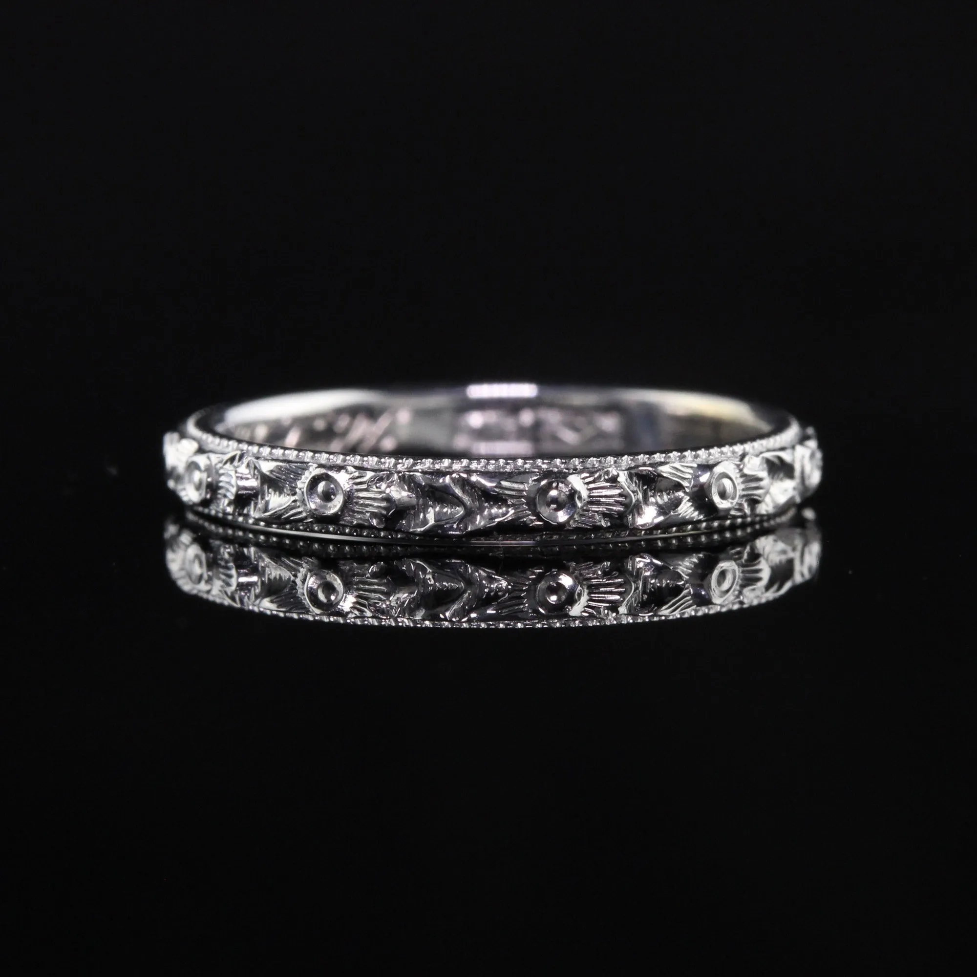 Antique Art Deco 18K White Gold Engraved Wedding Band - Size 5 1/4