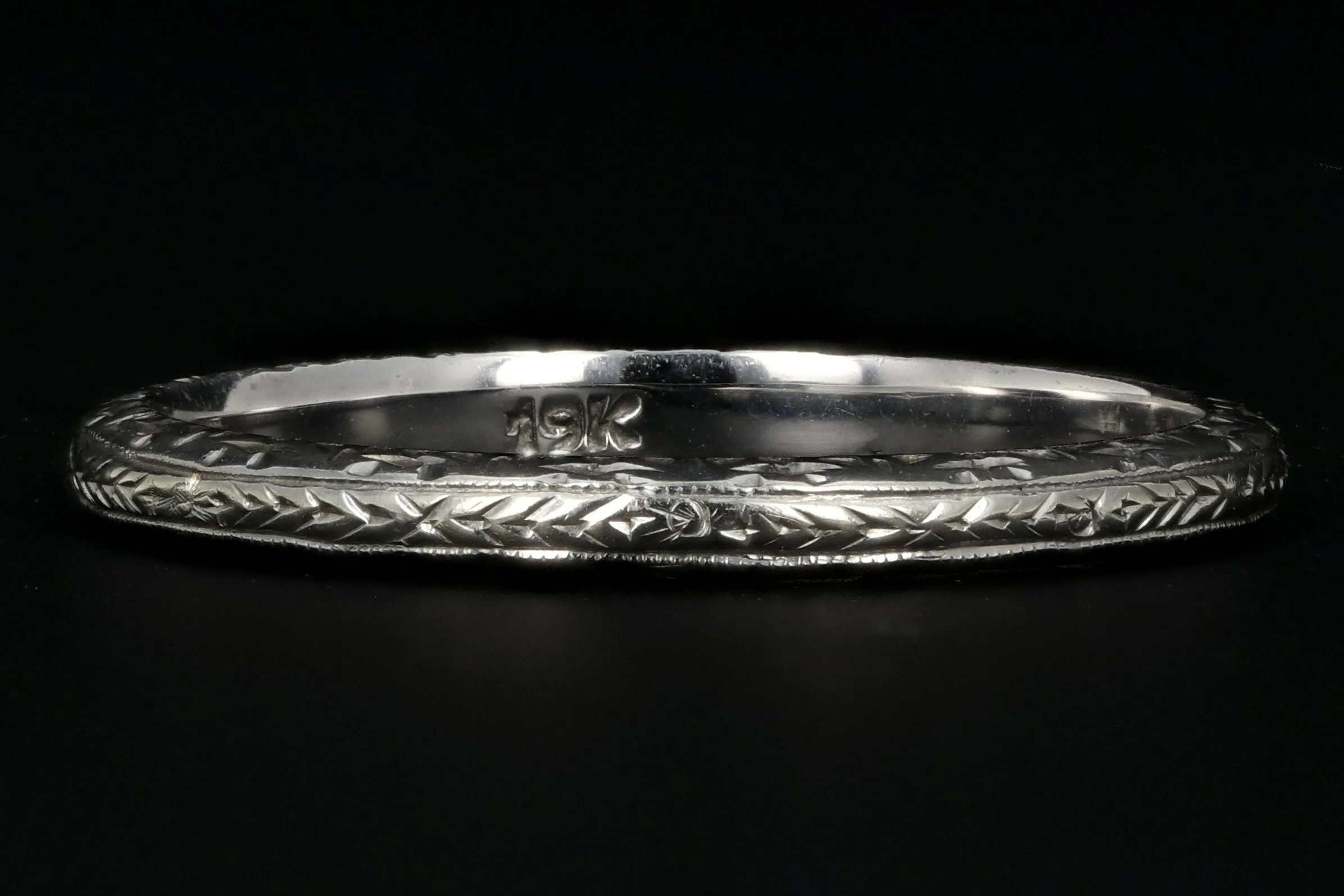 Art Deco 19K White Gold Hand Etched Band