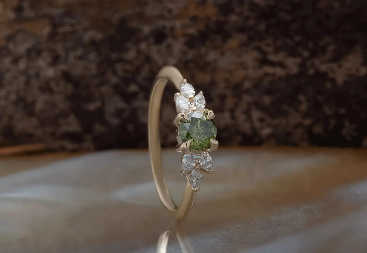 Art deco Engagement Ring with marquise