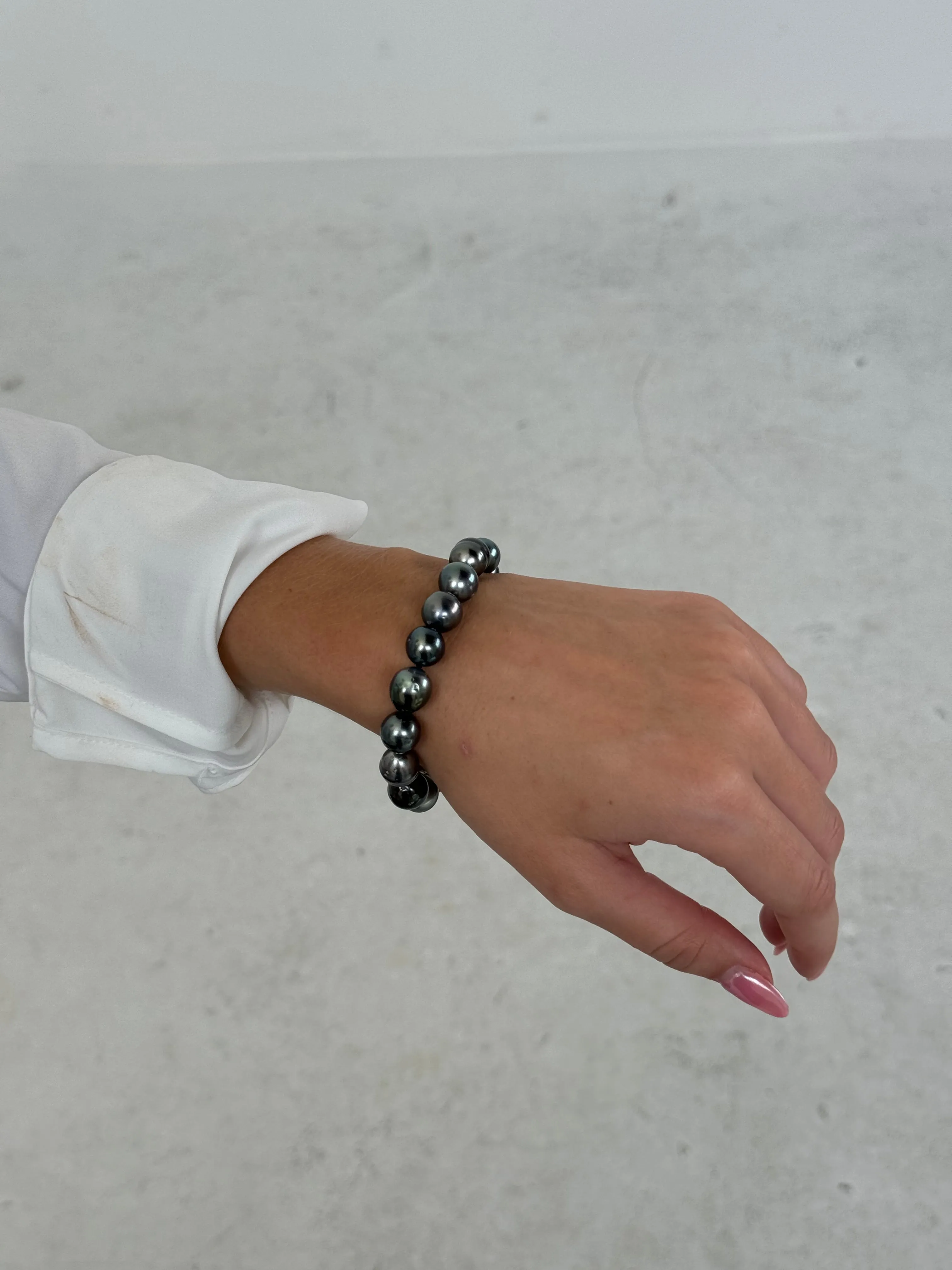 Black Tahitian Pearl Bracelet
