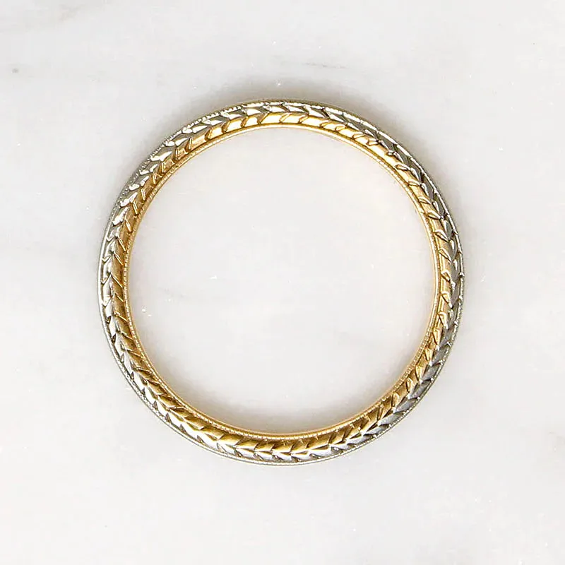 Chevron Engraved Two-Tone 18k Gold Art Deco Band