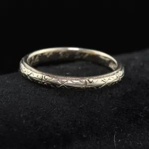 Circa 1922 - Antique Art Deco 18K White Gold Engraved Wedding Band - Size 5 1/4
