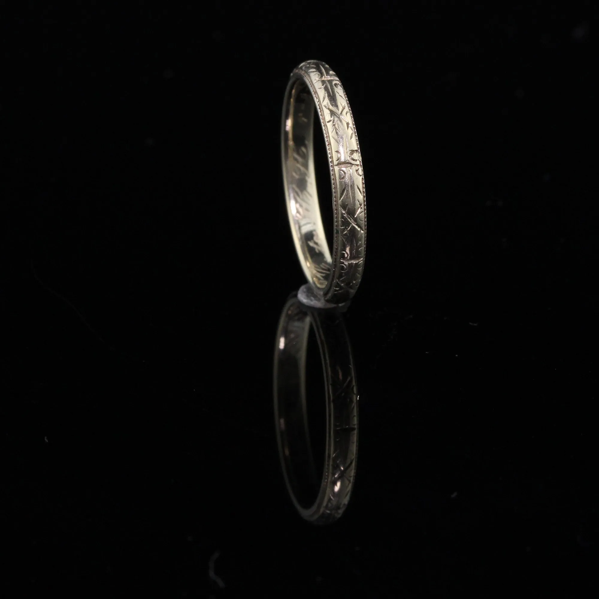Circa 1922 - Antique Art Deco 18K White Gold Engraved Wedding Band - Size 5 1/4
