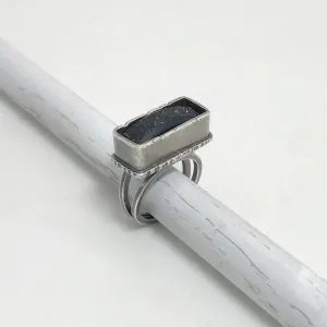 Creative Black Tie Box Ring (wholesale)
