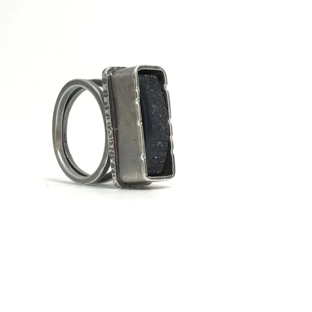 Creative Black Tie Box Ring (wholesale)