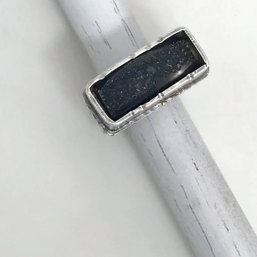 Creative Black Tie Box Ring (wholesale)