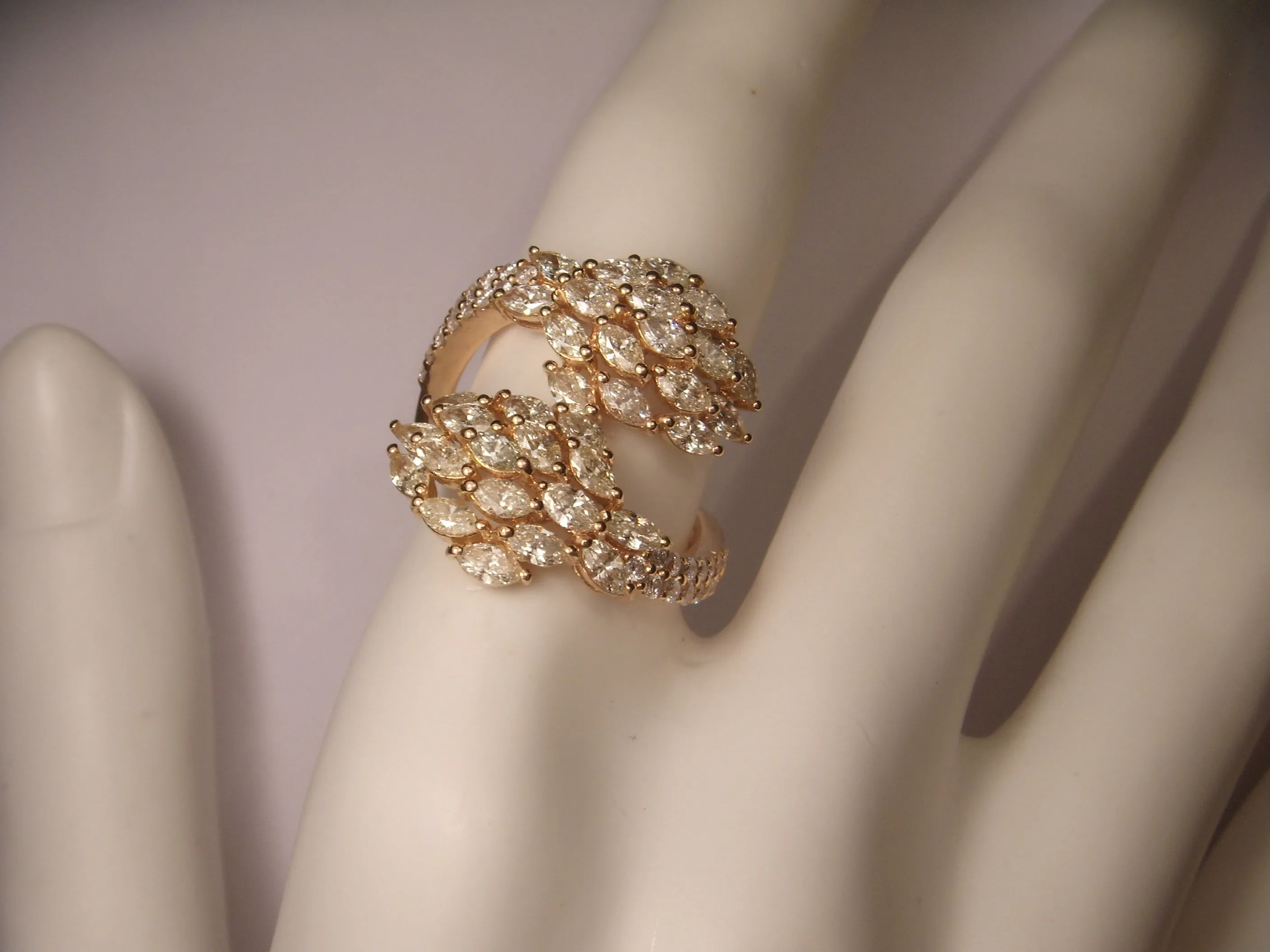 Designer Gorgeous 18K Pink Rose Gold Bypass Diamond Marquise Cocktail Ring Band