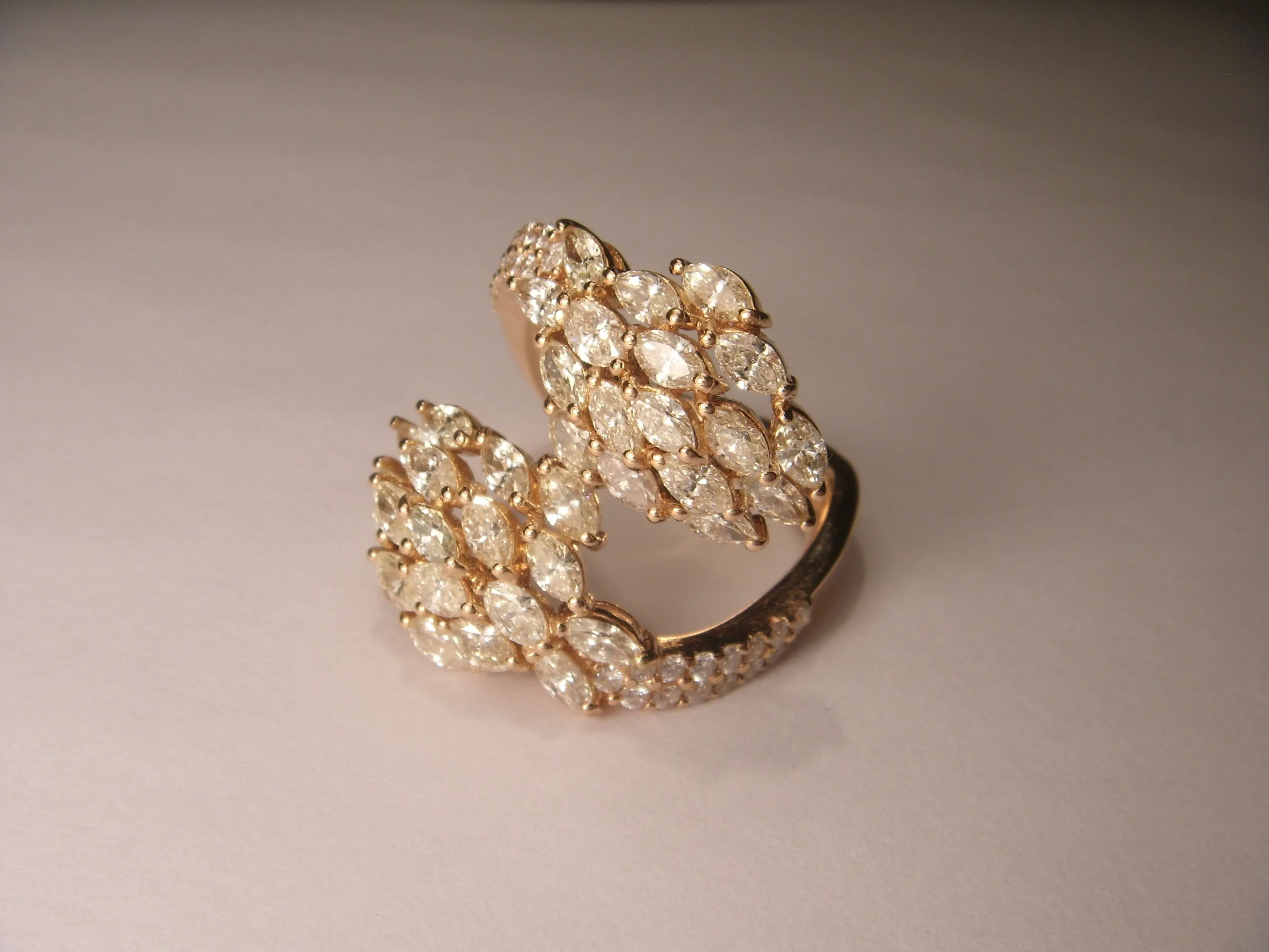 Designer Gorgeous 18K Pink Rose Gold Bypass Diamond Marquise Cocktail Ring Band