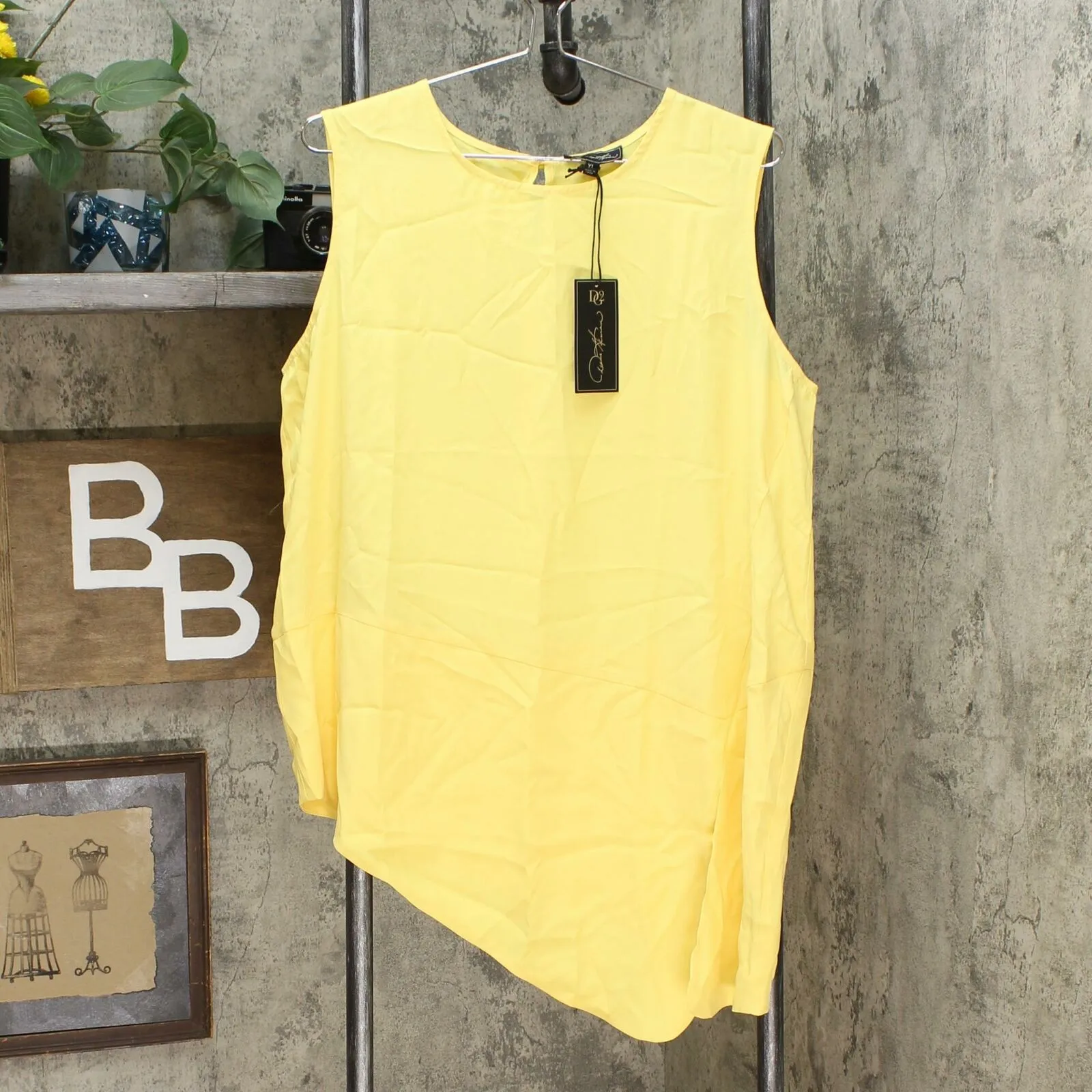 DG2 by Diane Gilman Women's Asymmetric Sleeveless Blouse