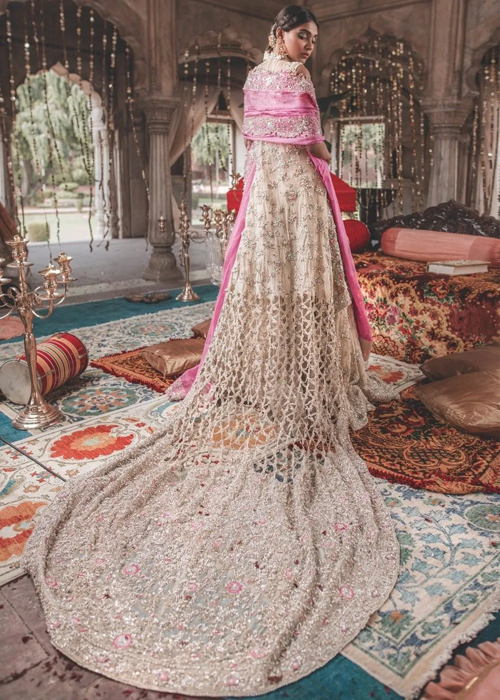 Elegant Pakistani Gold Bridal Lehnga for Wedding #J5163