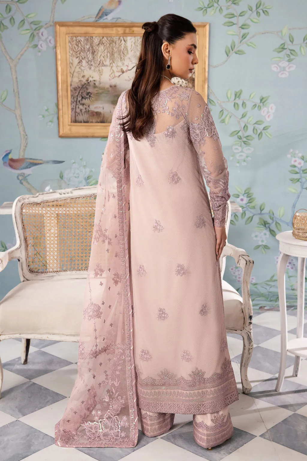 Elegant Tea Pink Embroidered Pakistani Salwar Kameez Dupatta Suit