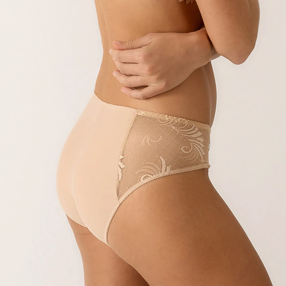 Empreinte Thalia Full Brief