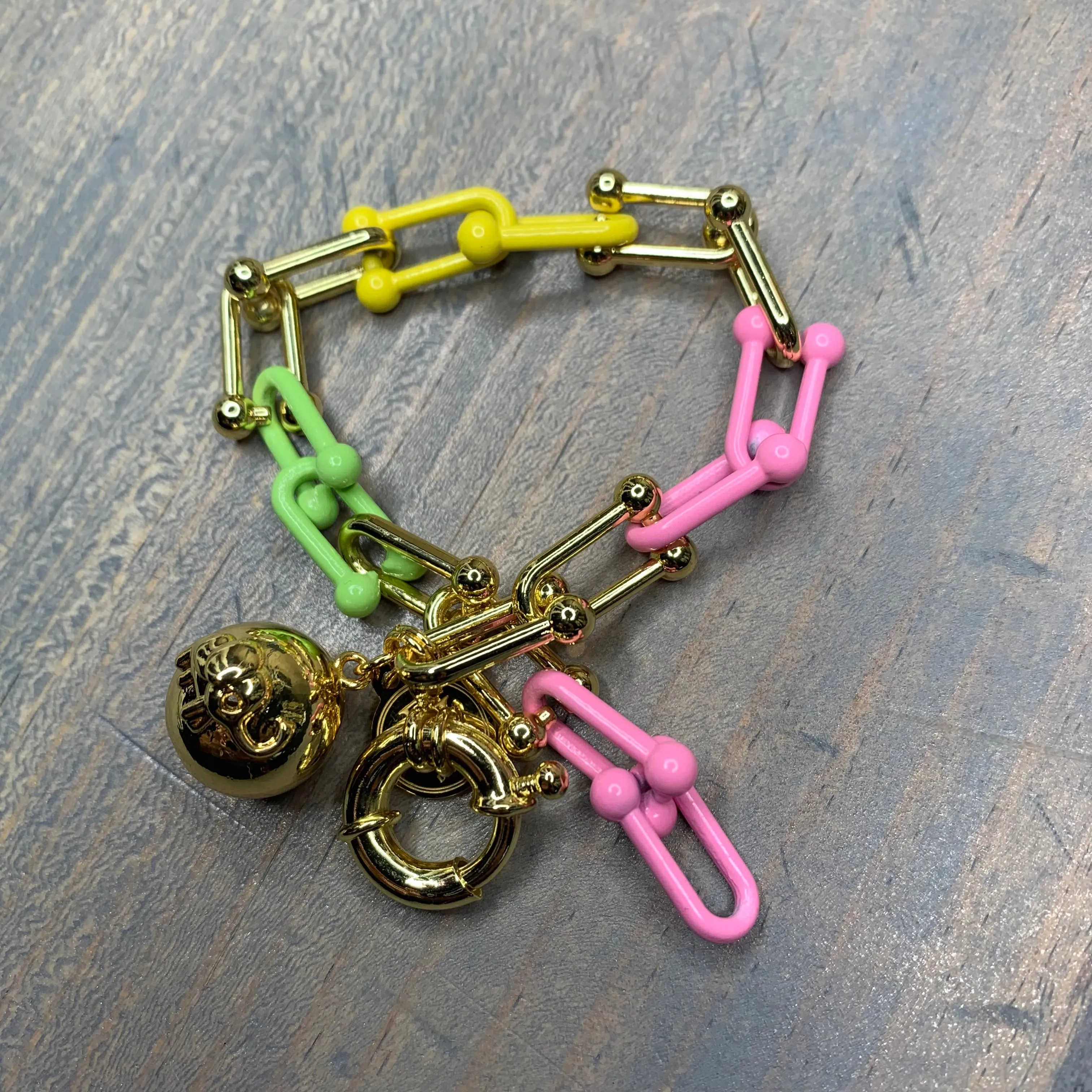Enameled Tiffany Style Chain with a Gold Plated Ball Pendant Bracelet 400-09 | Erika Williner Designs