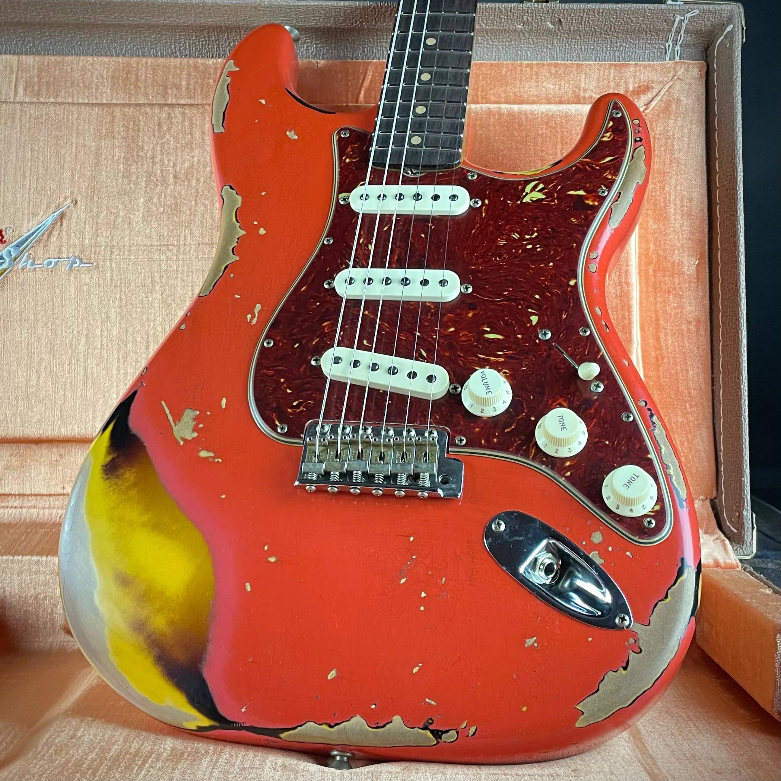Fender Custom Shop LTD 1961 Stratocaster, Heavy Relic- Aged Fiesta Red/3TSB (7lbs 14oz)