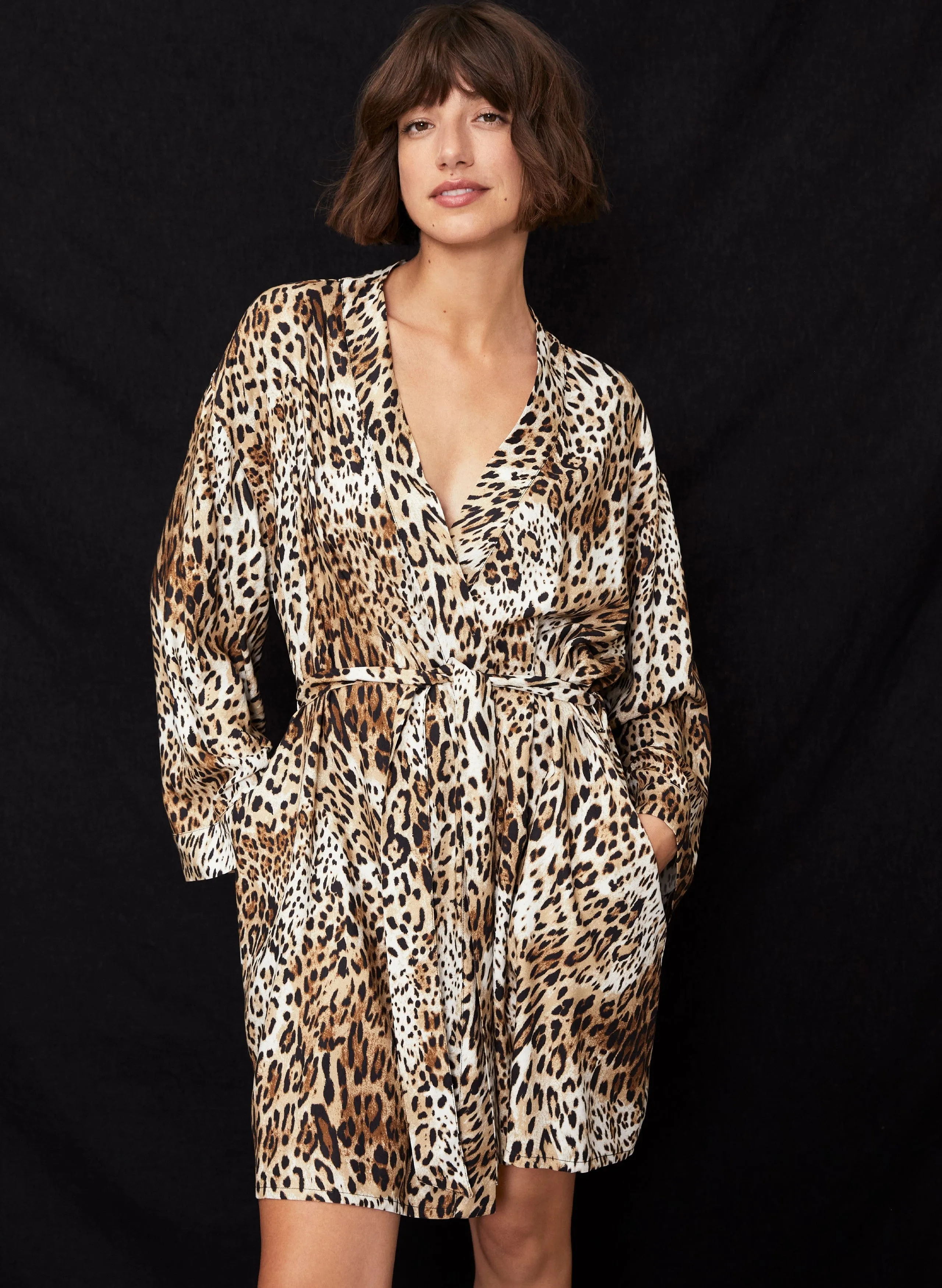 Inu LENZING™ ECOVERO™ Robe | Natural Leopard