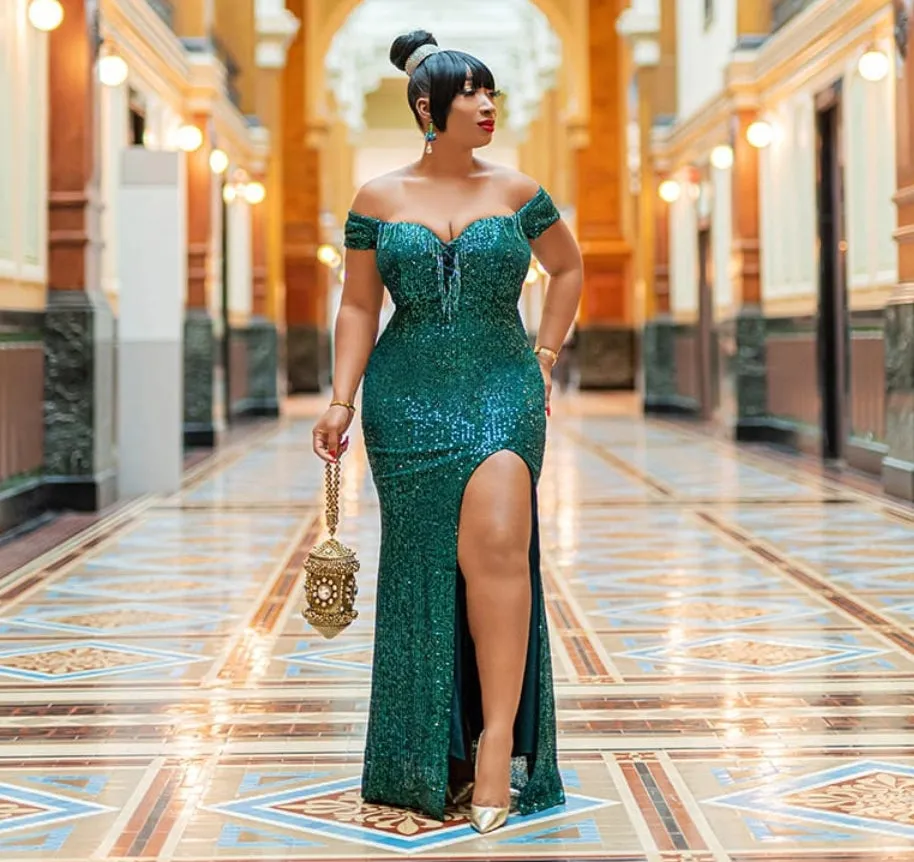 Jacqueline Luxe- Beaded/Sequin Floor Length Dress (Green💚 and Blue💙)