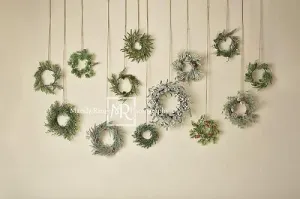 Kate Christmas Simple Wreath Backdrop Designed by Mandy Ringe Photography