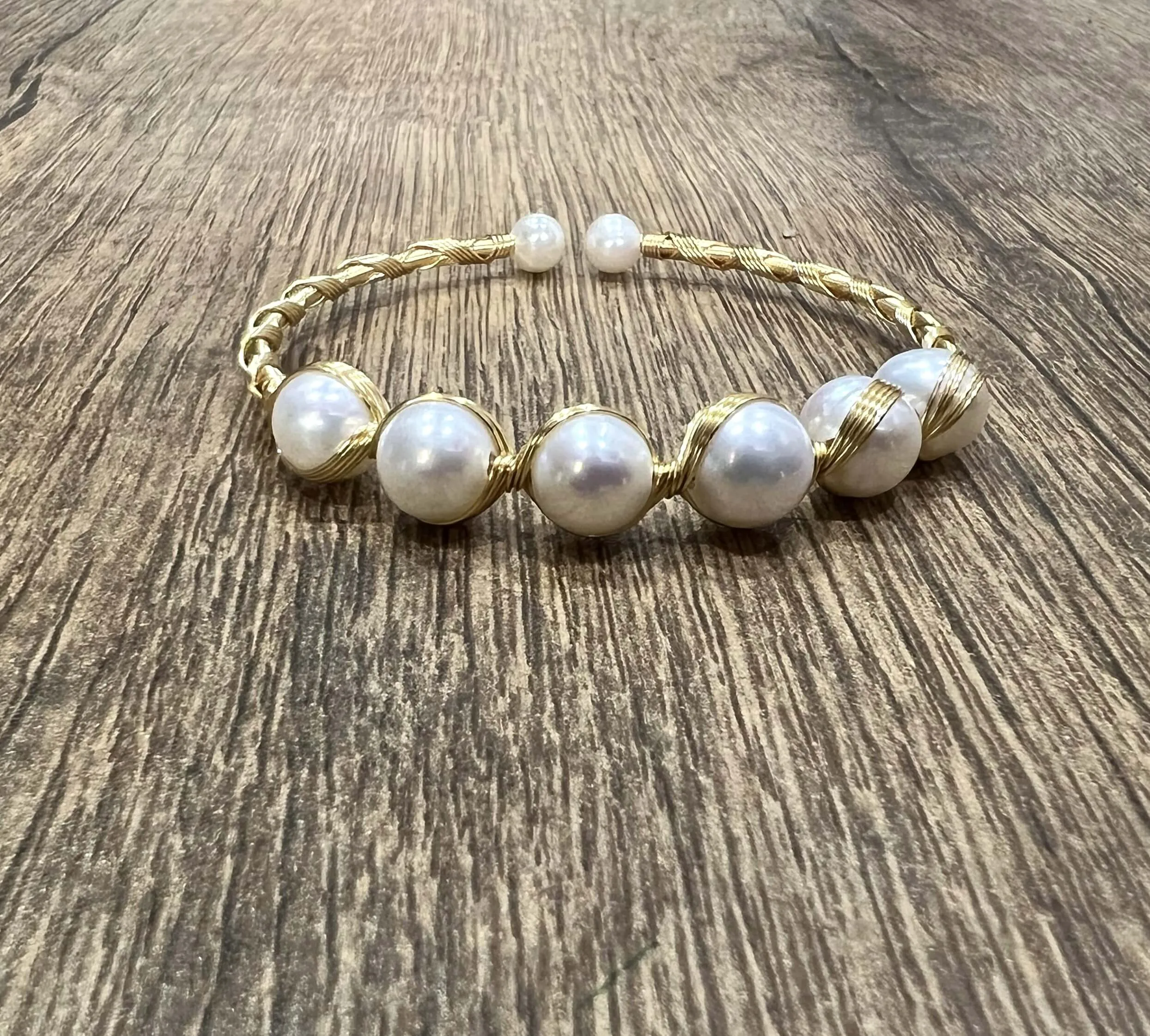 Moti Pearl Bracelet