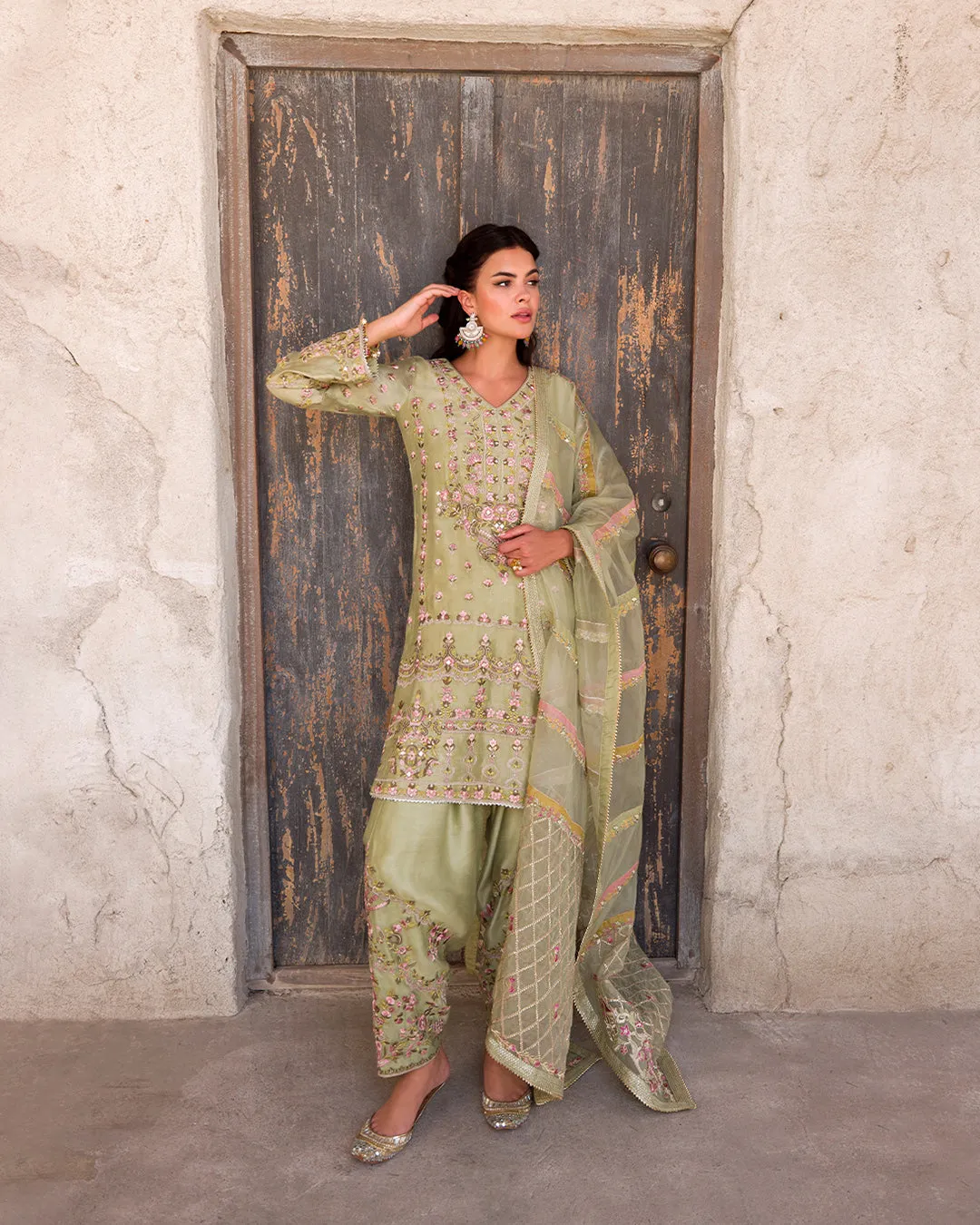 Pakistani Wedding Dress in Salwar Kameez Dupatta Style