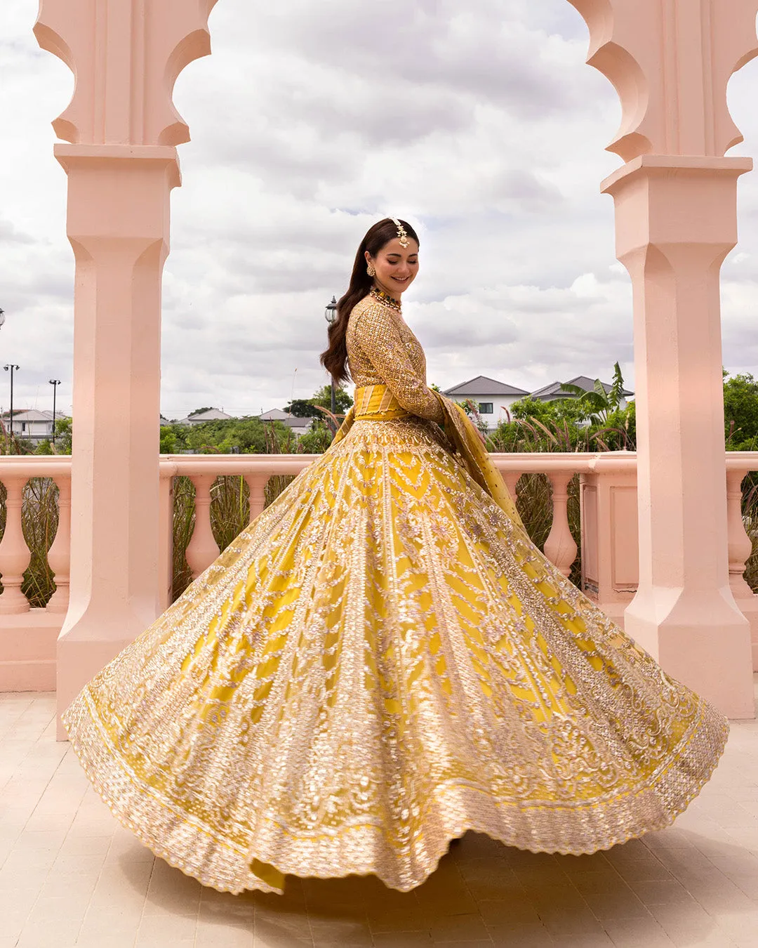 Pakistani Wedding Dress in Traditional Pishwas Style