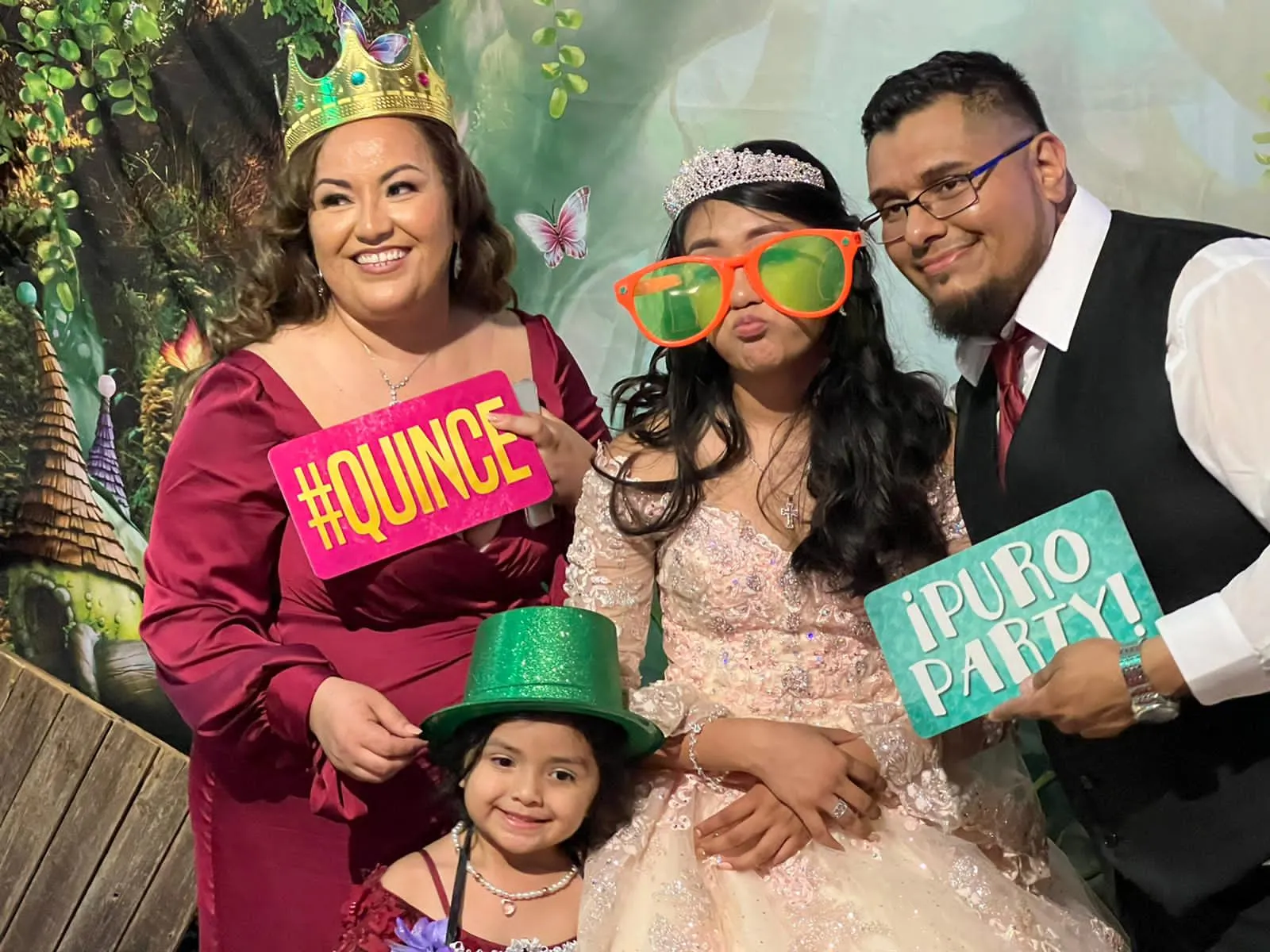 Quinceanera Themed Photo Booth Props in Spanish