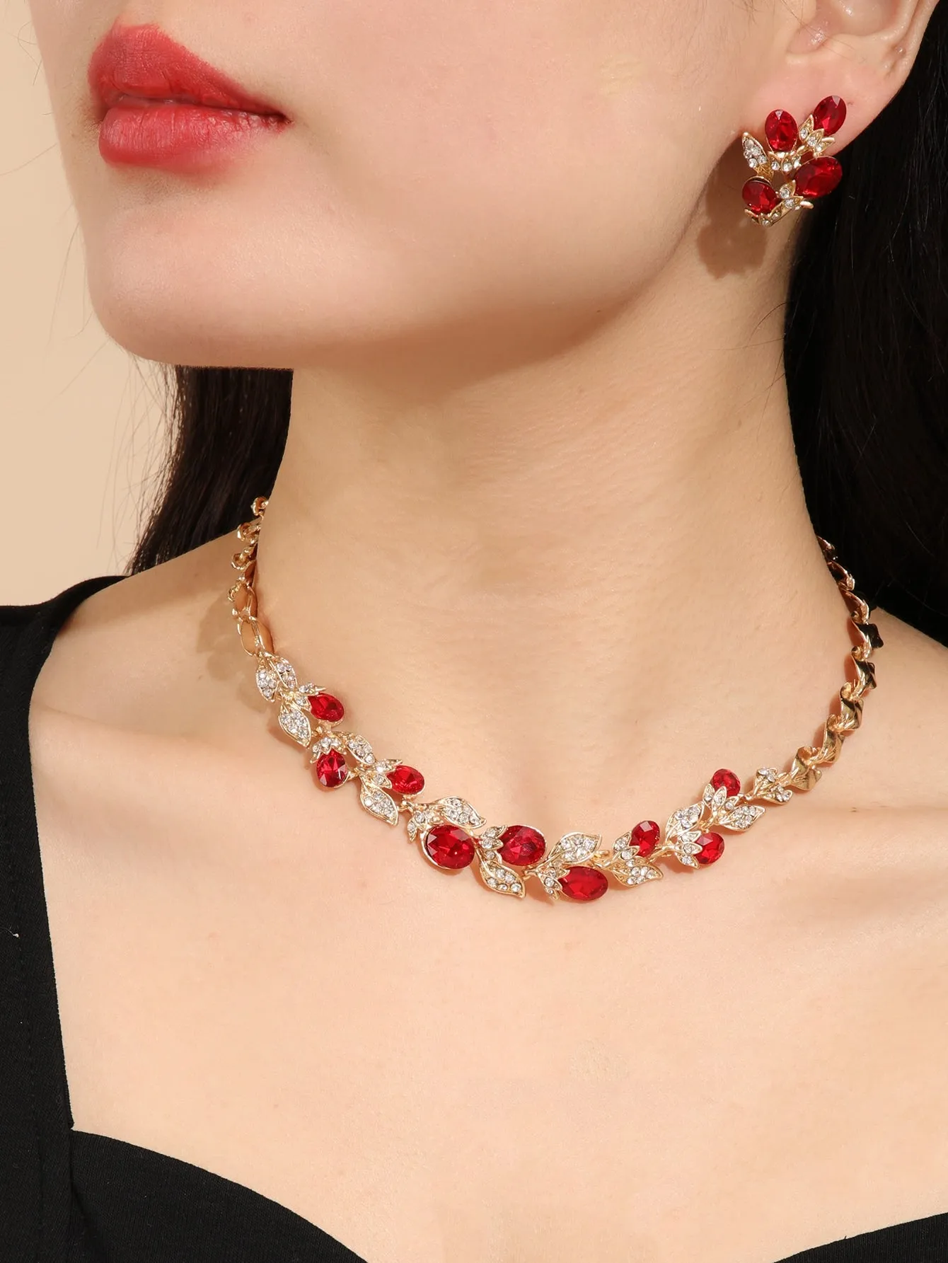 Rhinestone Leaf Decor Necklace & Earrings- Red