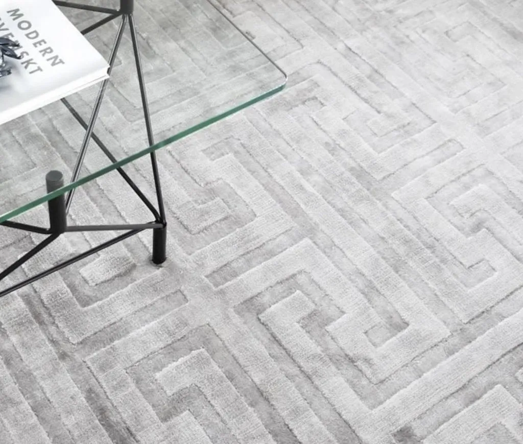Rug Key Tencel Silver