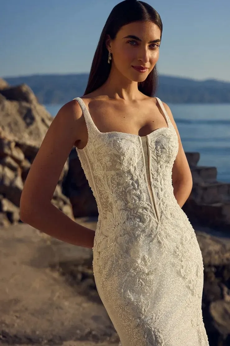 Sophia Tolli: Y3196 - Sigorni