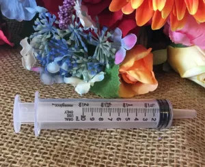 Syringes & 'You Fill Color' Bottles