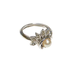 Vintage Avon Art Deco Inspired Pearl and Rhinestone Ring